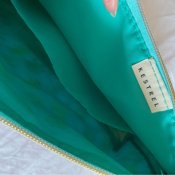 Kestrel Cacti Succulent Makeup Cosmetic bag pouch Case Gold Logo Green Pink NWT - Picture 6 of 9